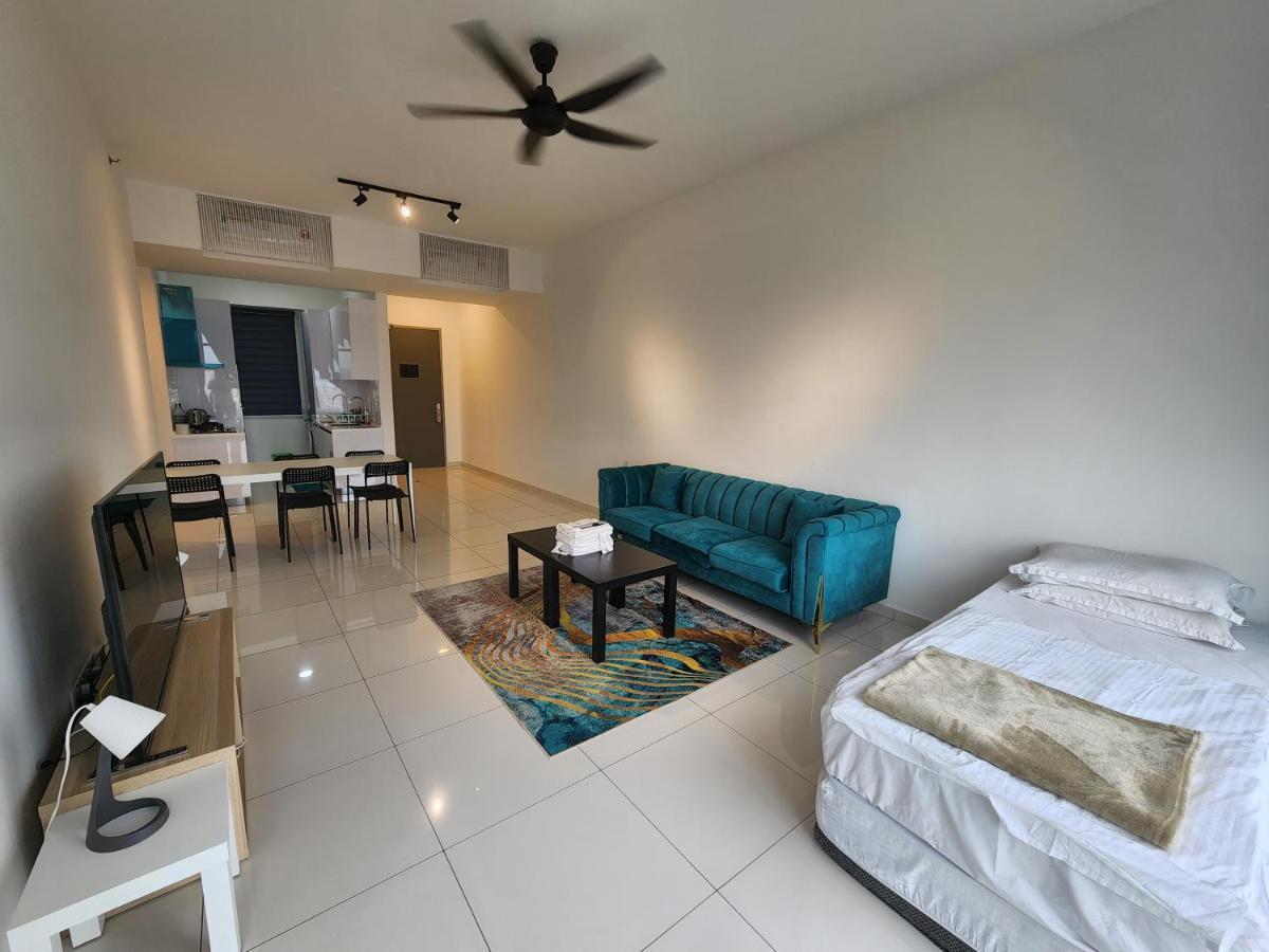 Beacon Executive Suite - Skypool Penang View Джорджтаун Екстер'єр фото