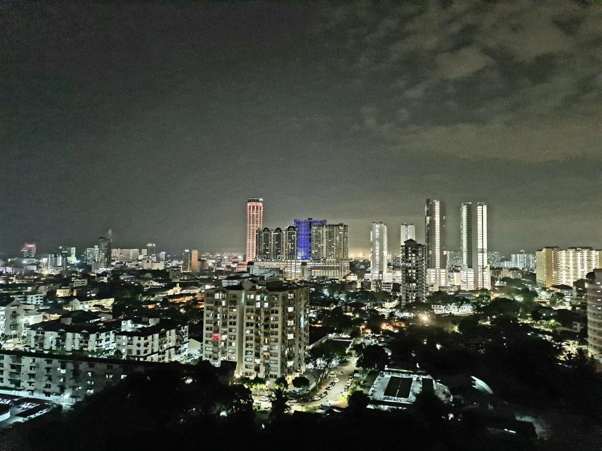 Beacon Executive Suite - Skypool Penang View Джорджтаун Екстер'єр фото