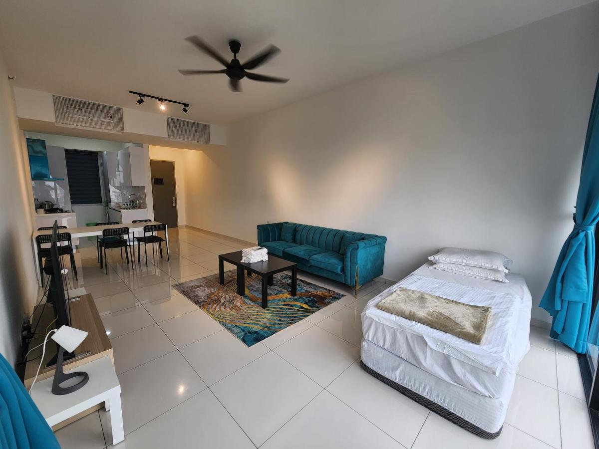 Beacon Executive Suite - Skypool Penang View Джорджтаун Екстер'єр фото