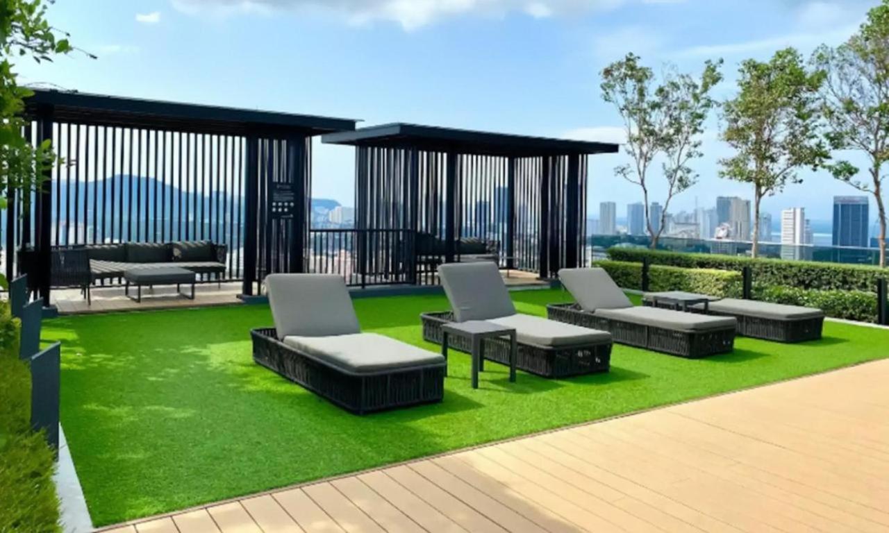 Beacon Executive Suite - Skypool Penang View Джорджтаун Екстер'єр фото