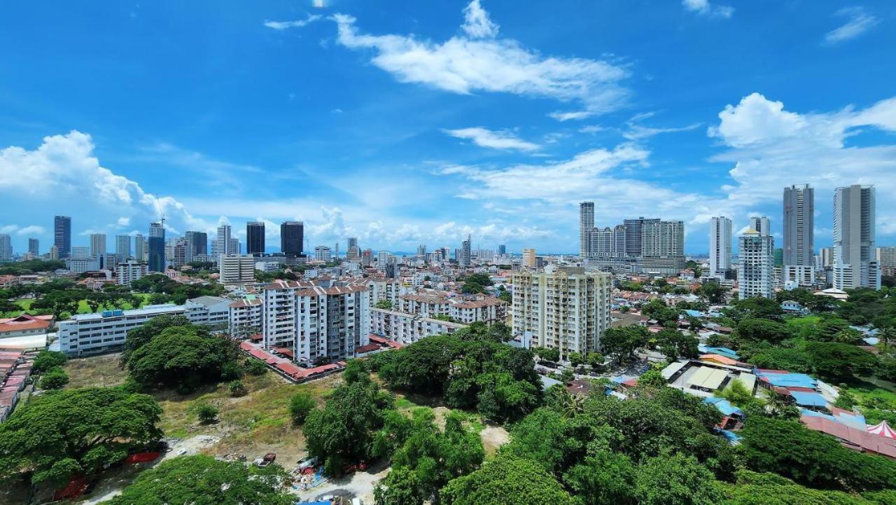 Beacon Executive Suite - Skypool Penang View Джорджтаун Екстер'єр фото