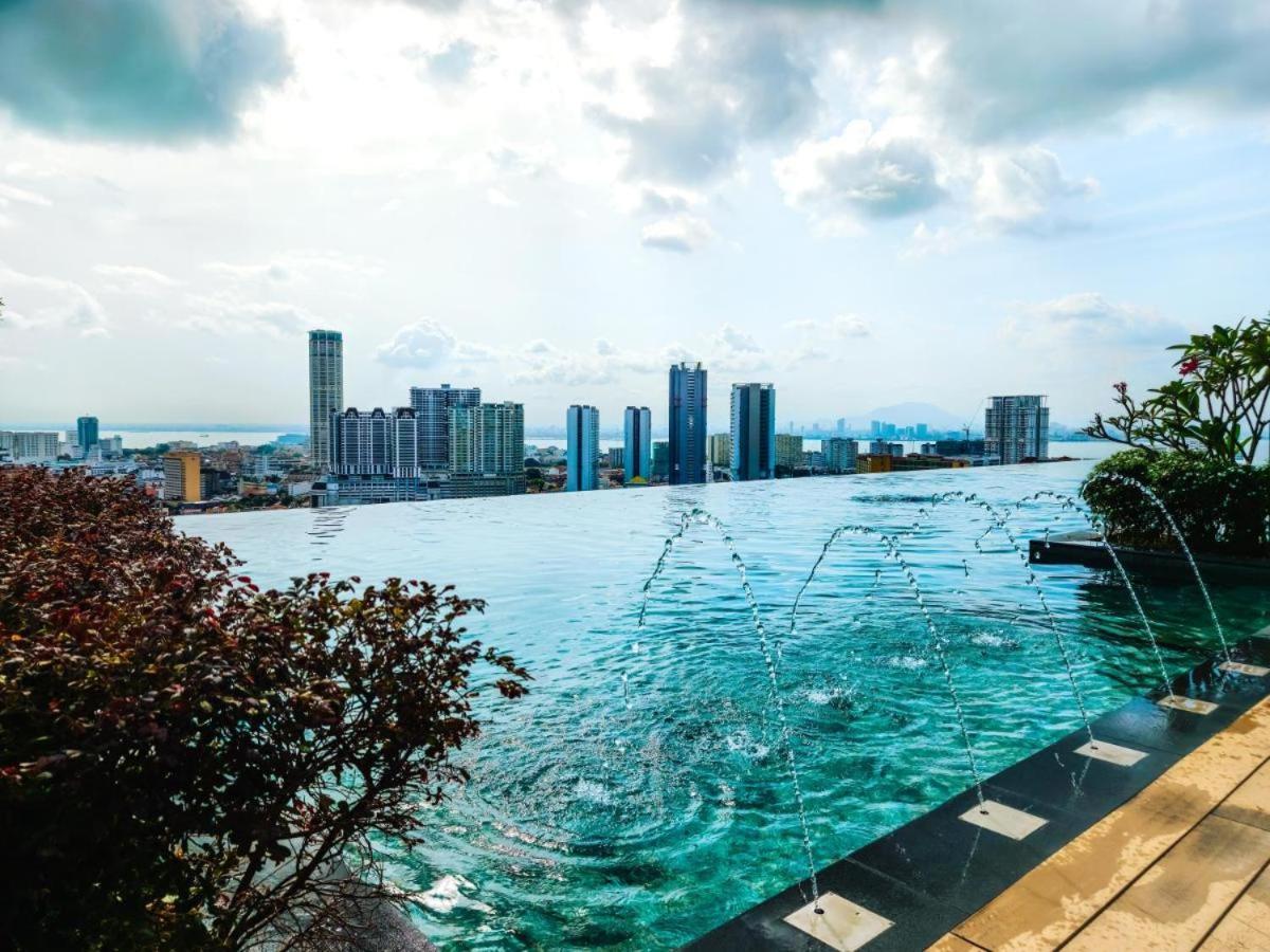 Beacon Executive Suite - Skypool Penang View Джорджтаун Екстер'єр фото