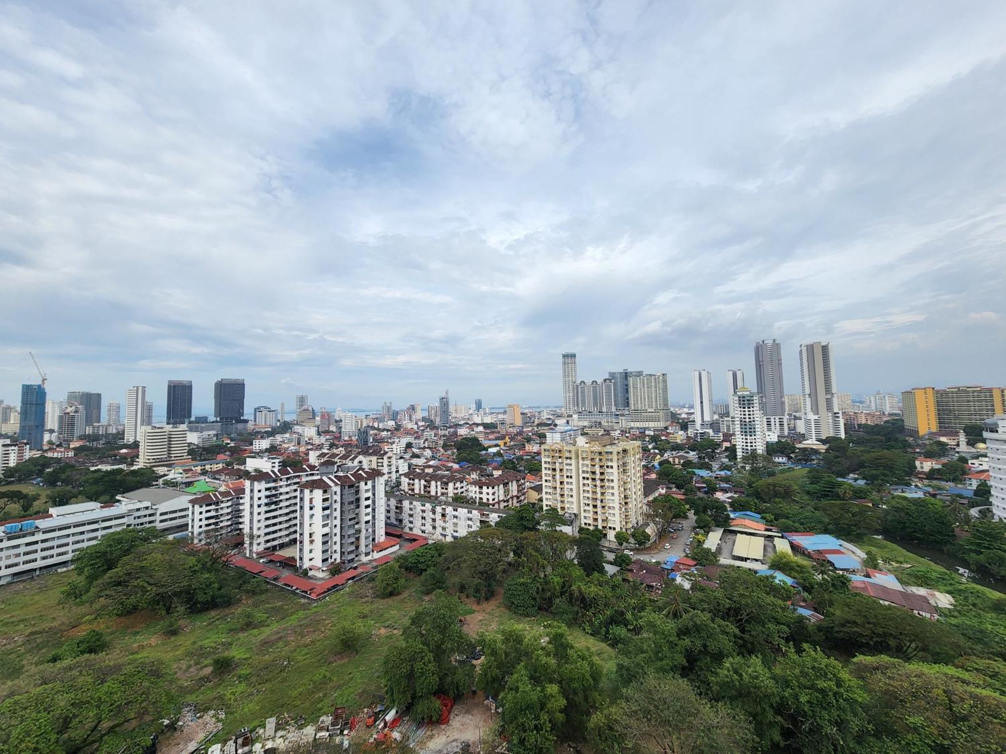 Beacon Executive Suite - Skypool Penang View Джорджтаун Екстер'єр фото