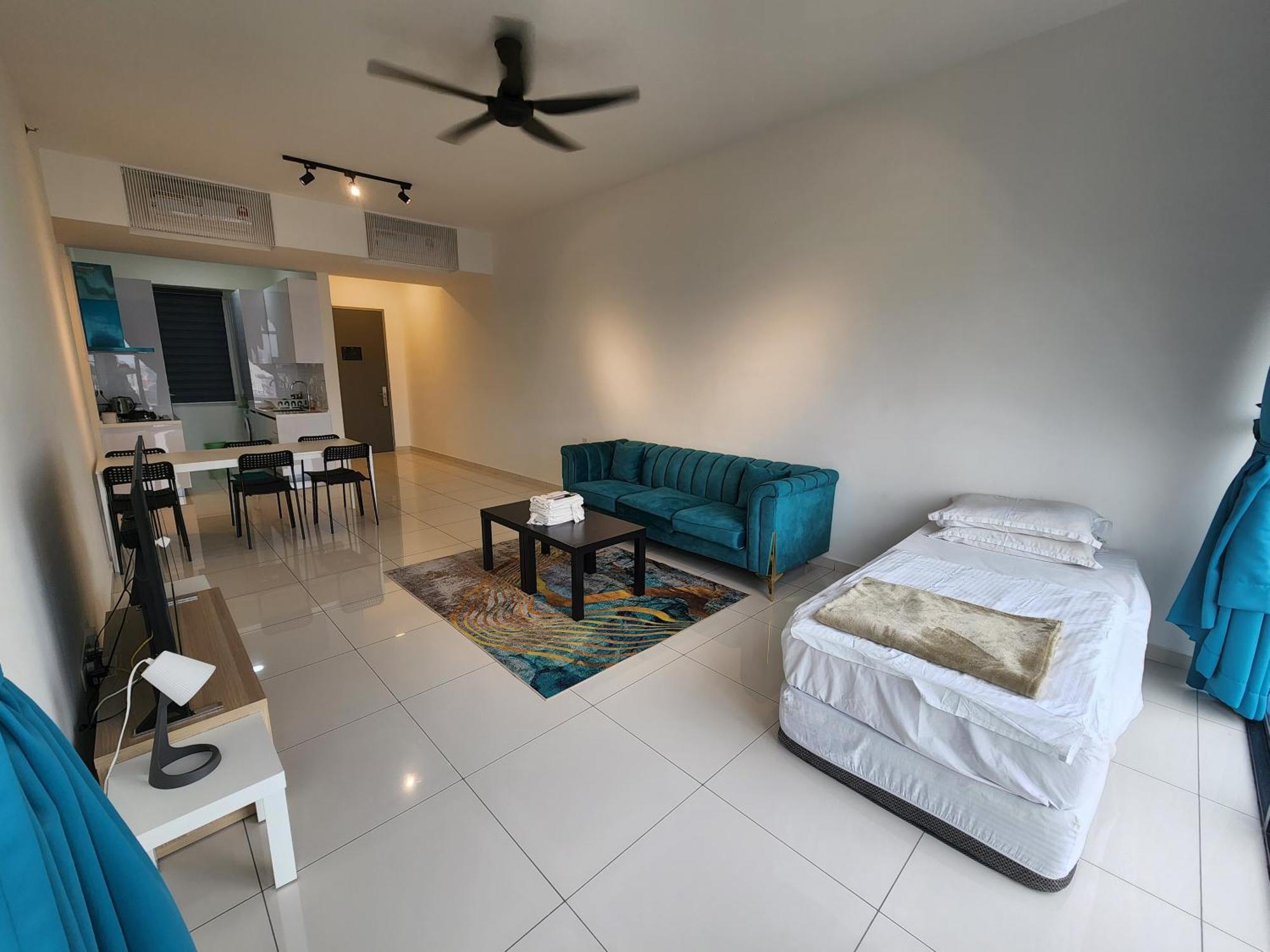 Beacon Executive Suite - Skypool Penang View Джорджтаун Екстер'єр фото